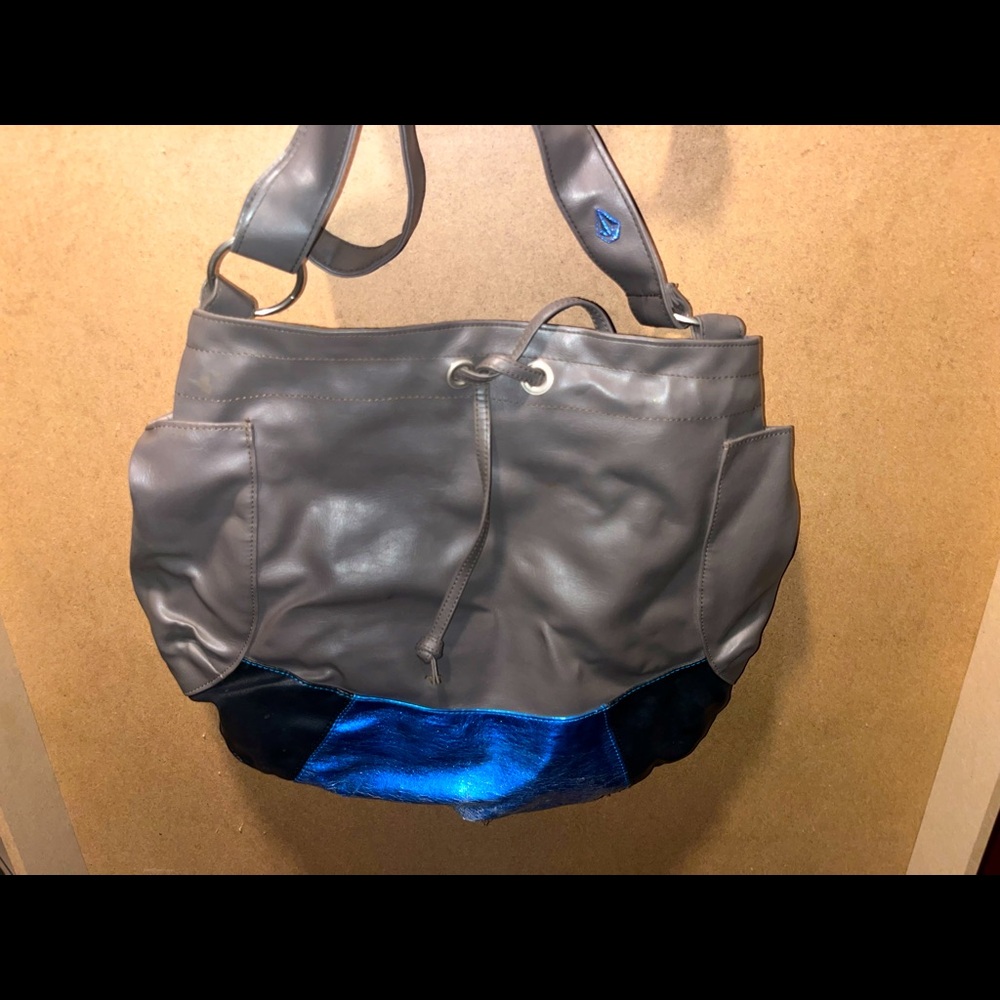 Old school Volcom crossbody bag